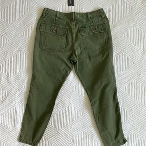 Amo Army Twist Army Green cropped pant, size 27